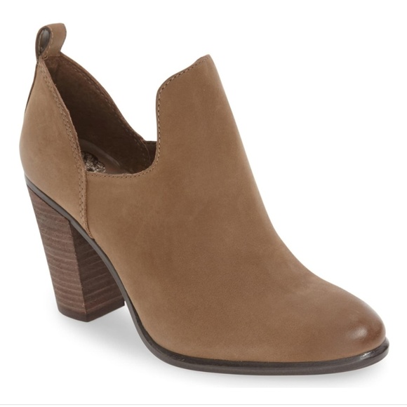Vince Camuto Shoes - NWOB Vince Camuto Federa Block Heel Bootie Sz 8